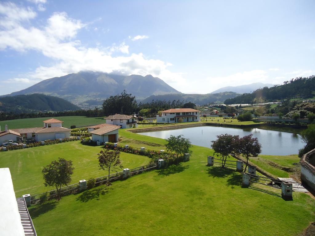 Sobre Piedras Lodge And Family Otavalo Room photo