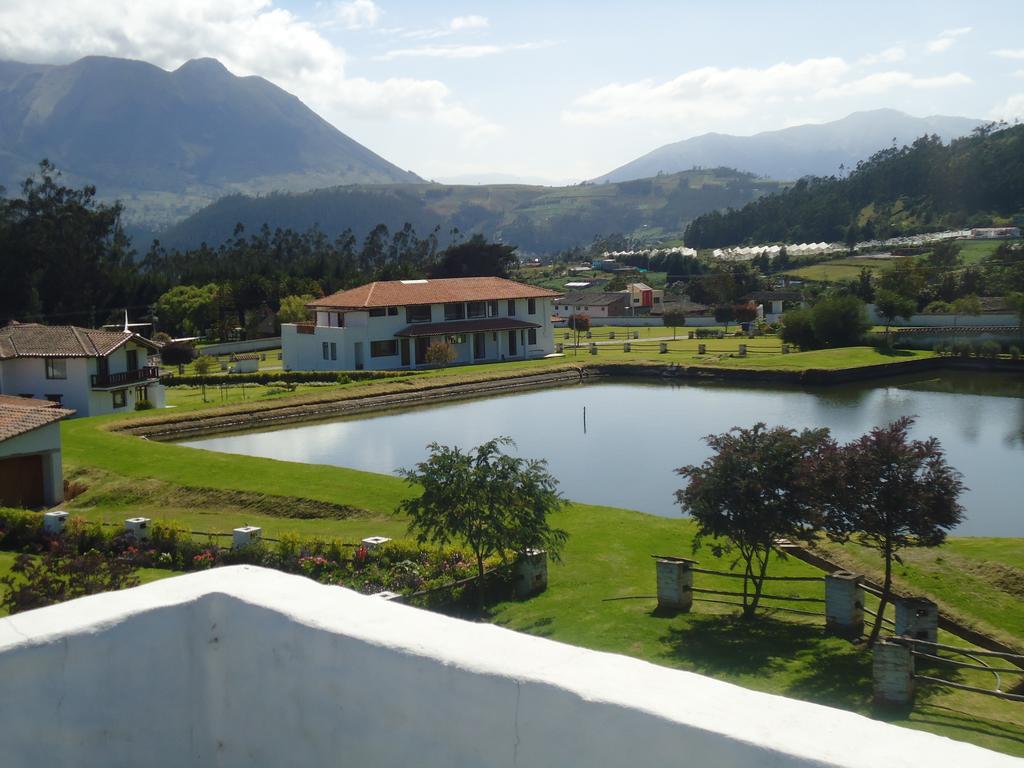 Sobre Piedras Lodge And Family Otavalo Room photo