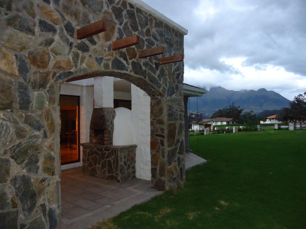 Sobre Piedras Lodge And Family Otavalo Exterior photo